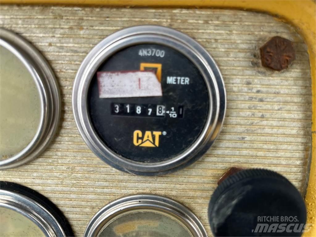 CAT 627B Skrejpry