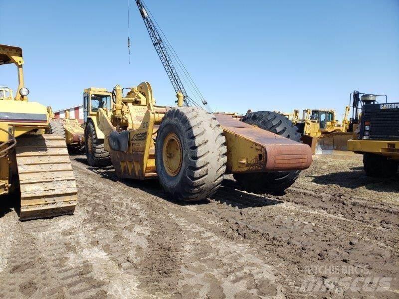 CAT 631D Skrejpry