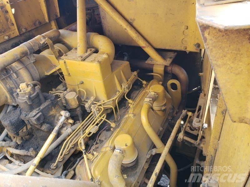 CAT 631D Skrejpry