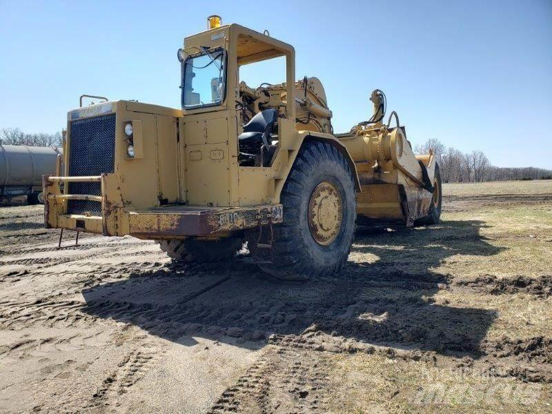 CAT 631D Skrejpry