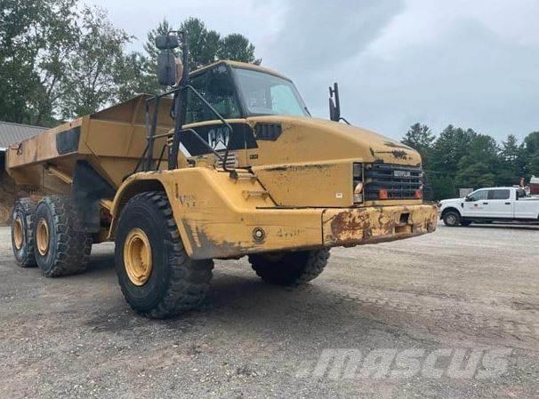 CAT 740 Kloubové dempry
