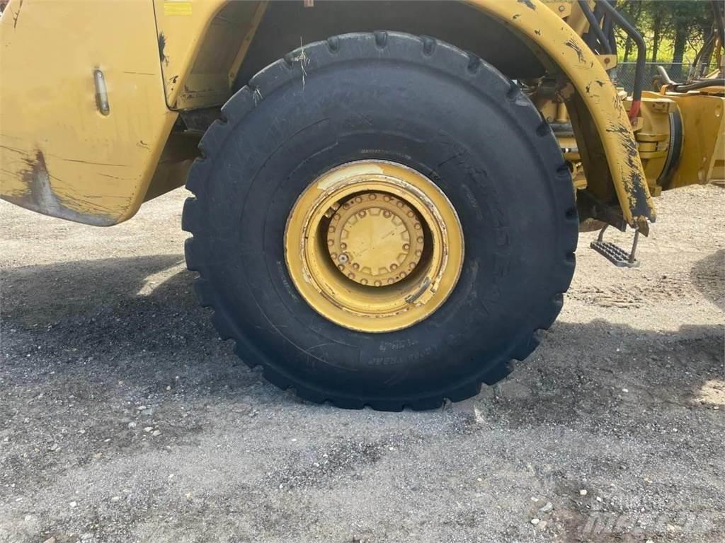 CAT 740 Kloubové dempry