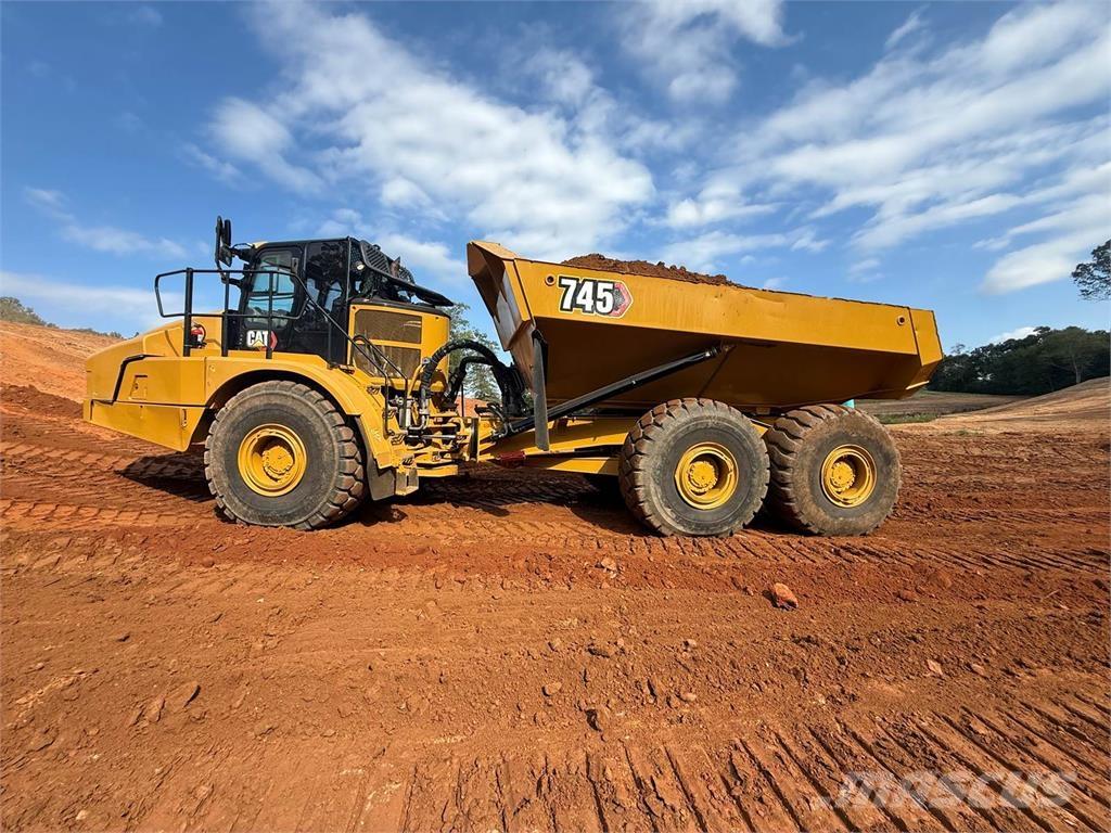 CAT 745 Kloubové dempry