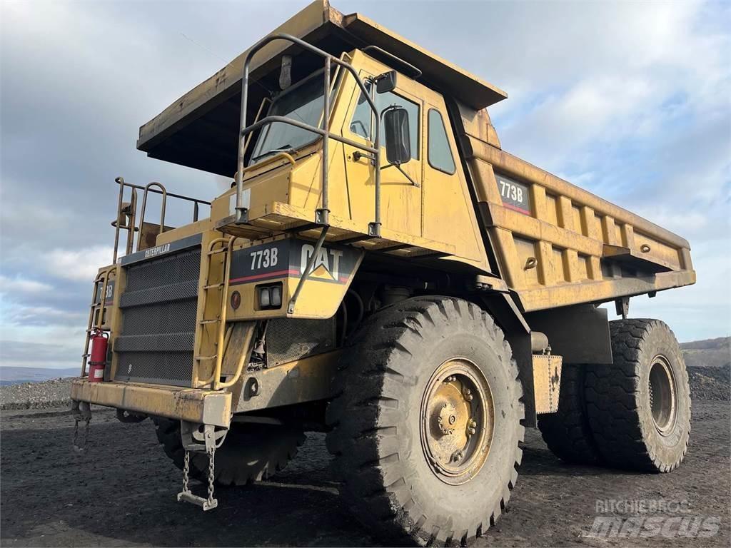 CAT 773B Kloubové dempry