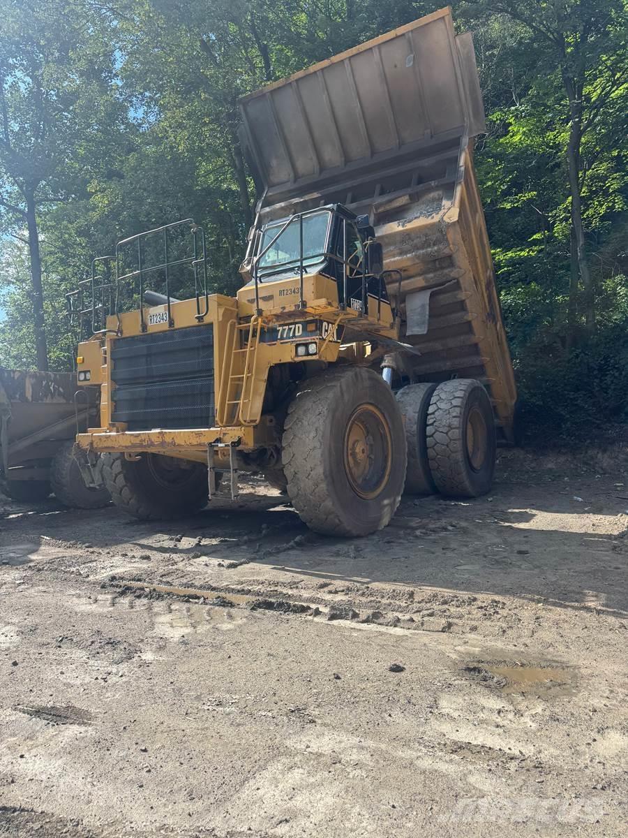 CAT 777D Kloubové dempry