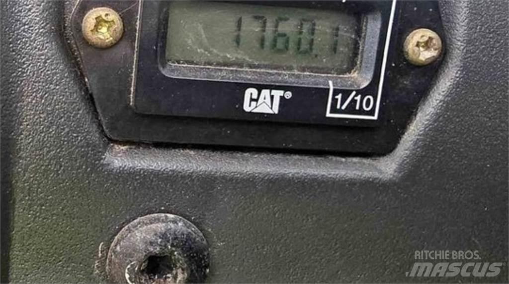 CAT 904H Kolové nakladače
