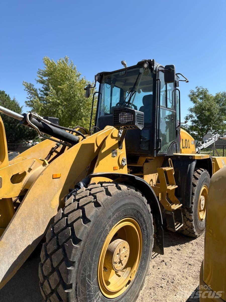 CAT 920 Kolové nakladače
