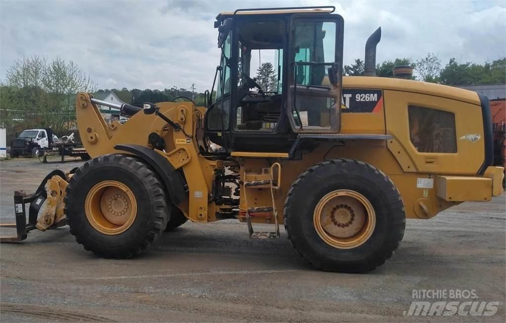 CAT 926M Kolové nakladače