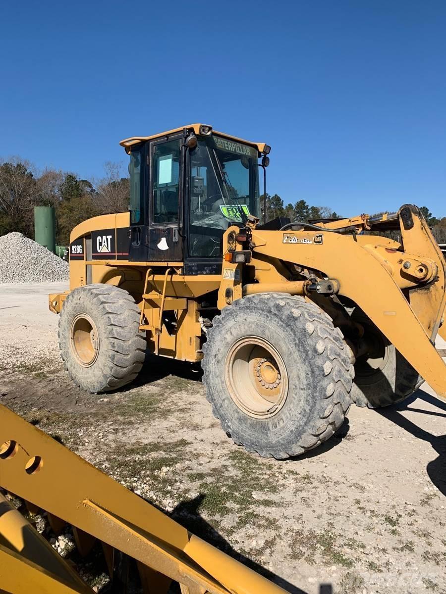 CAT 928G Kolové nakladače