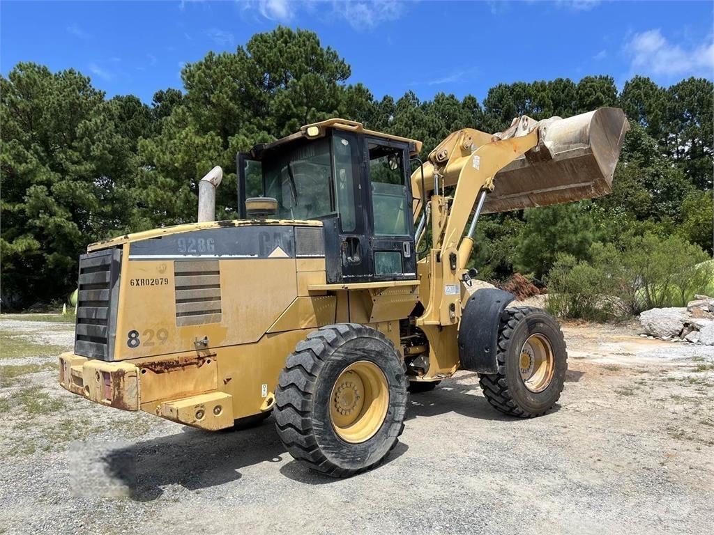 CAT 928G Kolové nakladače