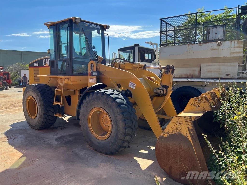 CAT 928G Kolové nakladače
