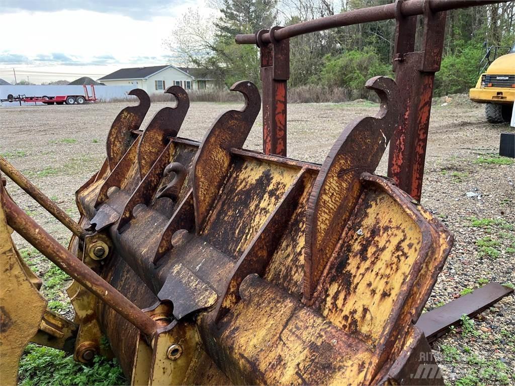 CAT 930 Kolové nakladače