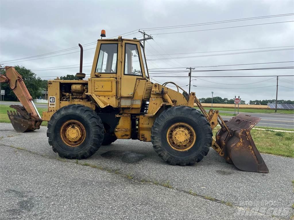 CAT 930 Kolové nakladače