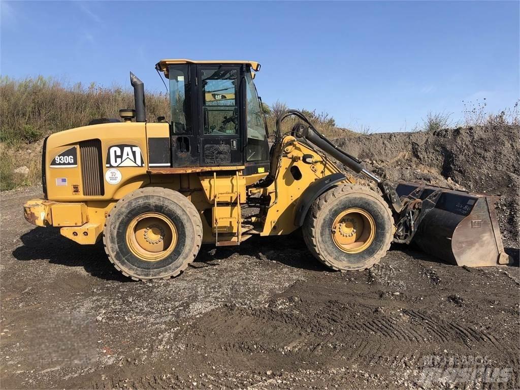 CAT 930G Kolové nakladače