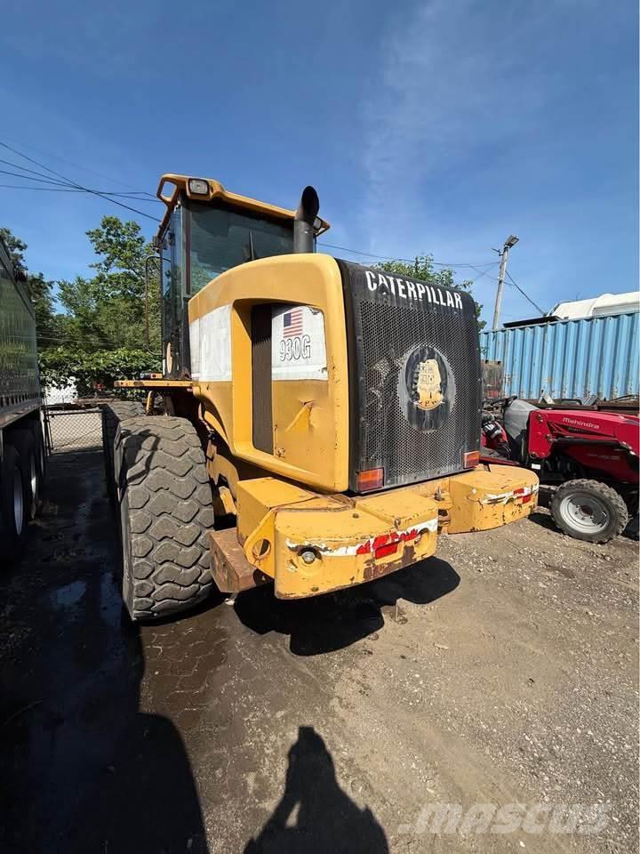 CAT 930G Kolové nakladače