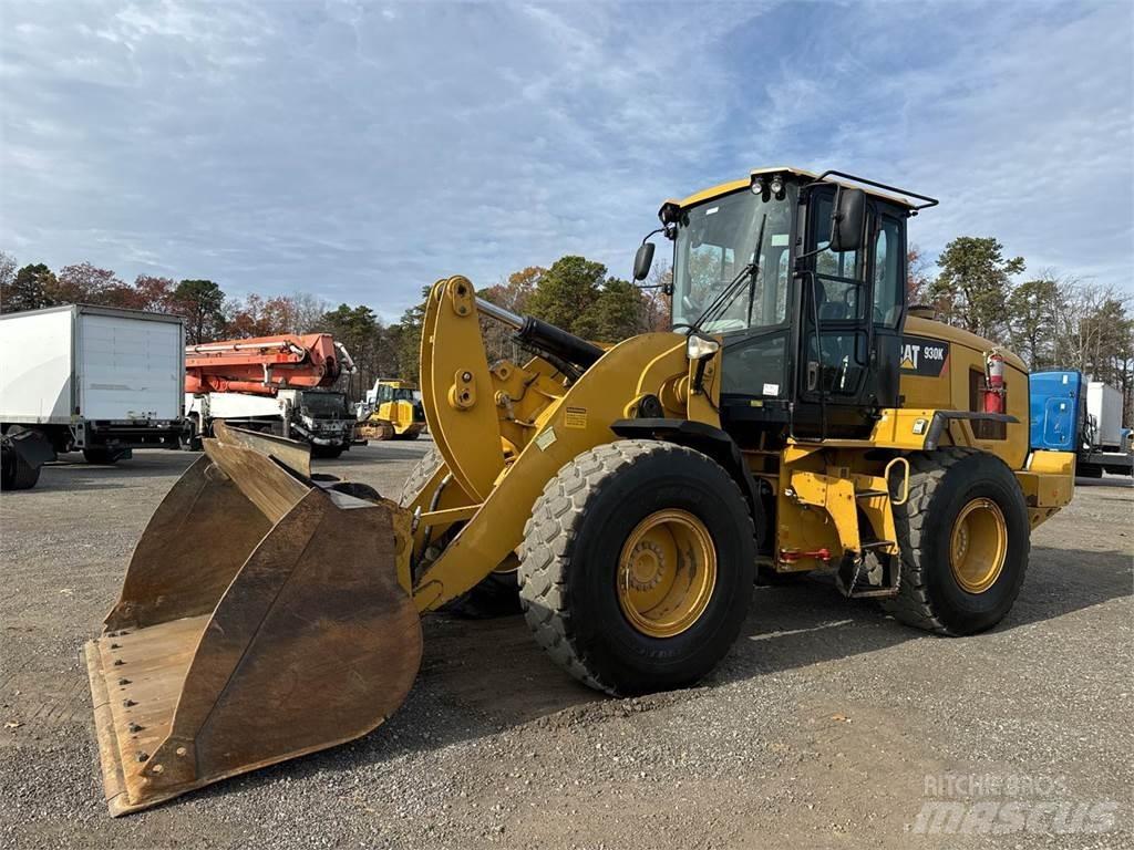 CAT 930K Kolové nakladače