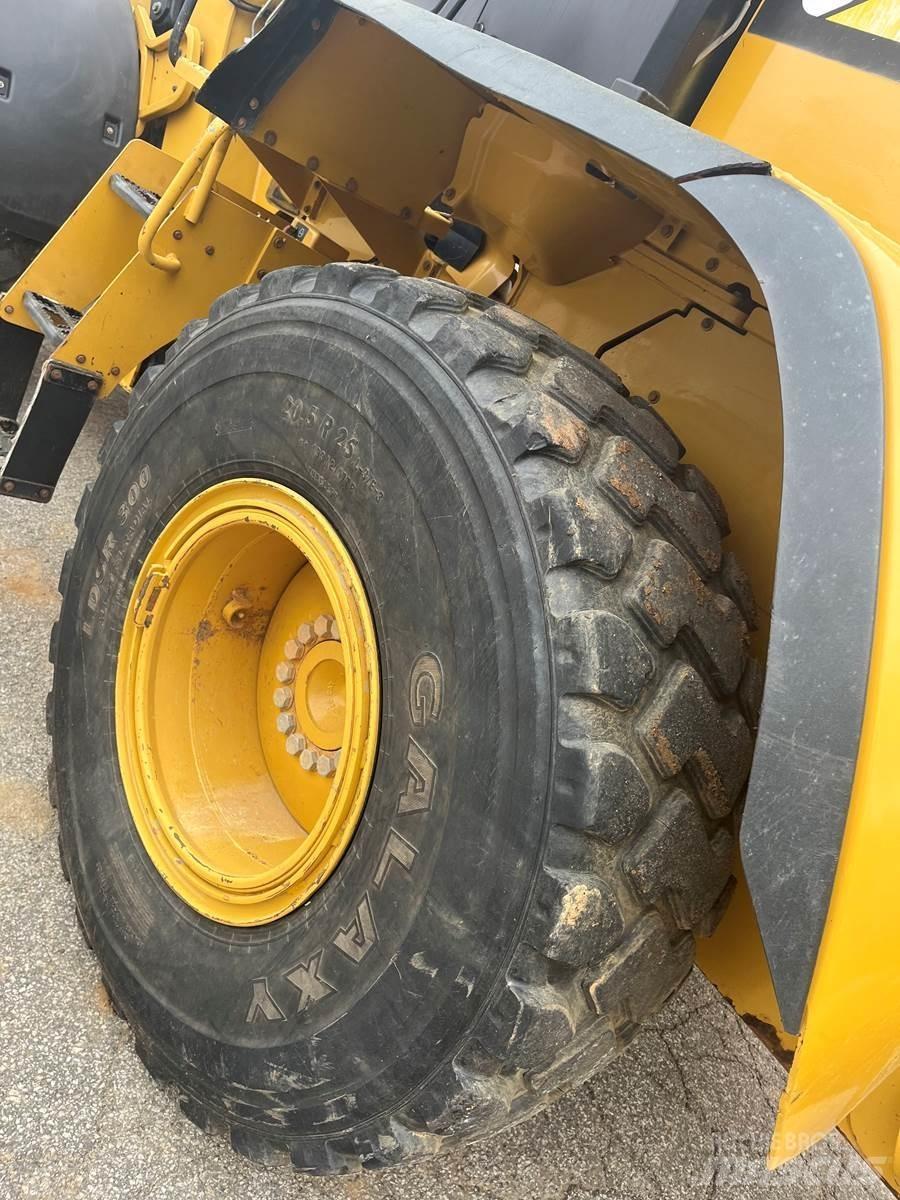CAT 930K Kolové nakladače