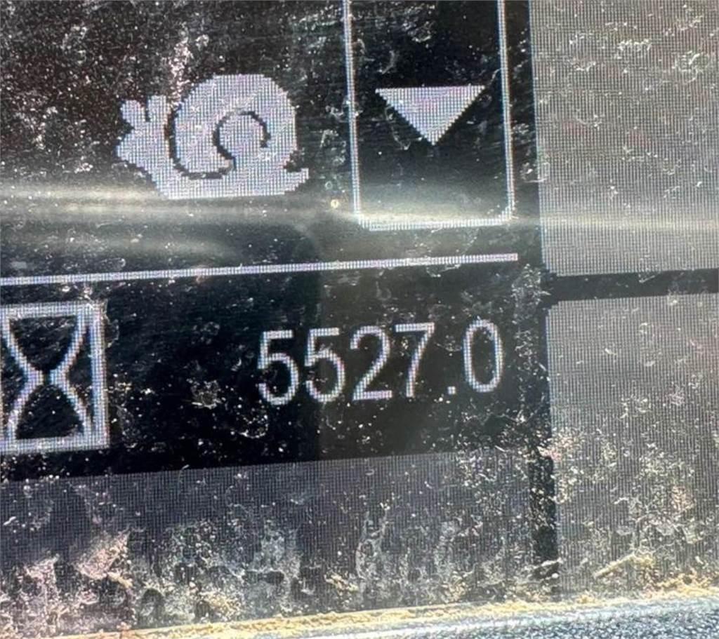CAT 930M Kolové nakladače