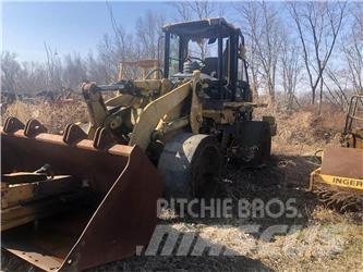 CAT 938G Kolové nakladače