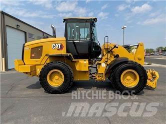 CAT 938M Kolové nakladače