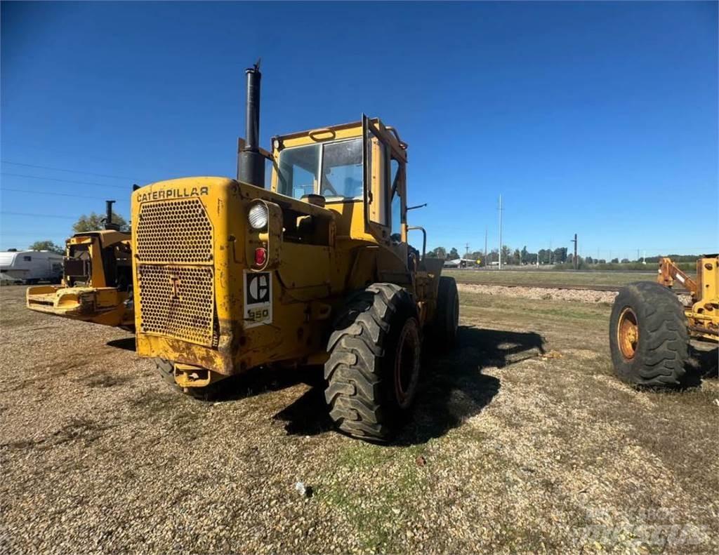 CAT 950 Kolové nakladače