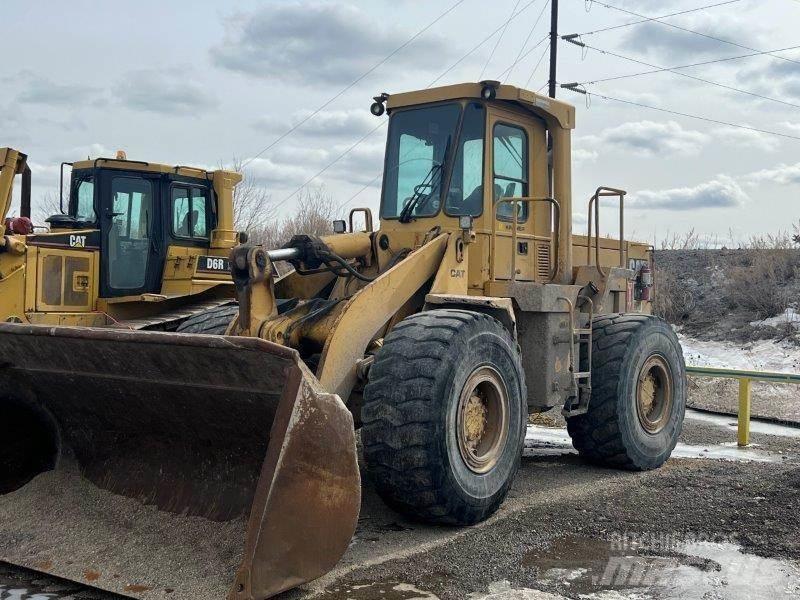 CAT 950B Kolové nakladače