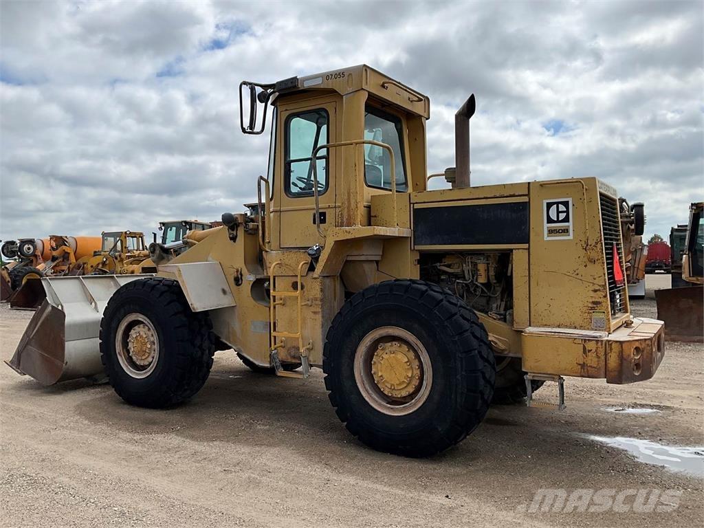 CAT 950B Kolové nakladače