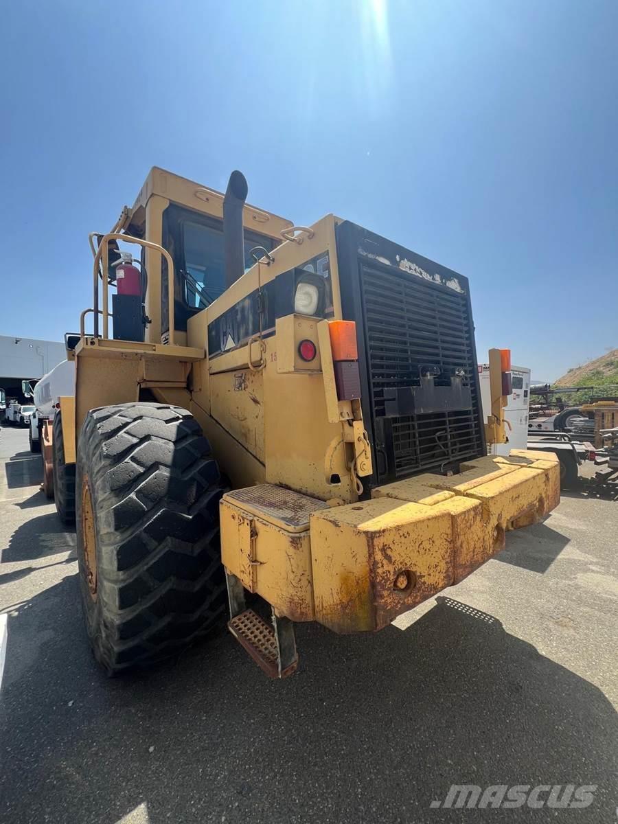 CAT 950F Kolové nakladače