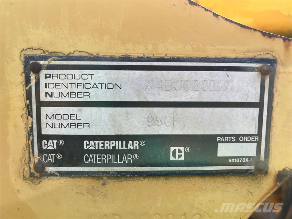 CAT 950F Kolové nakladače