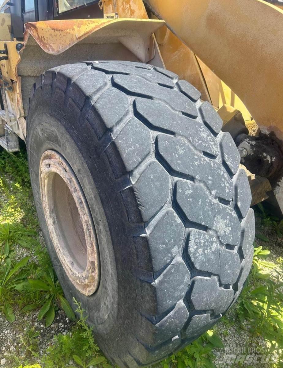 CAT 950G Kolové nakladače