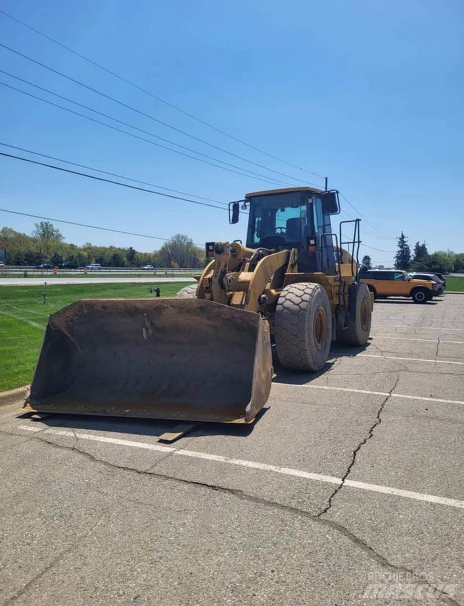 CAT 950H Kolové nakladače