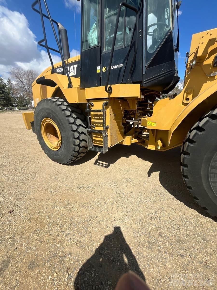 CAT 950H Kolové nakladače
