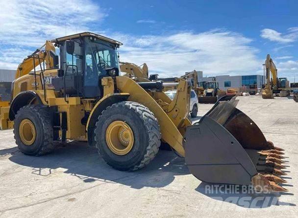 CAT 950M Kolové nakladače