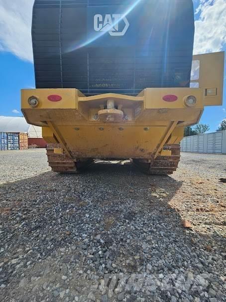 CAT 953 Pásové nakladače