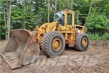CAT 966C Kolové nakladače