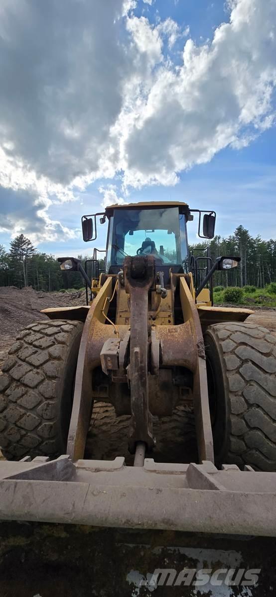 CAT 966H Kolové nakladače