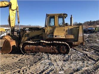 CAT 973 Pásové nakladače