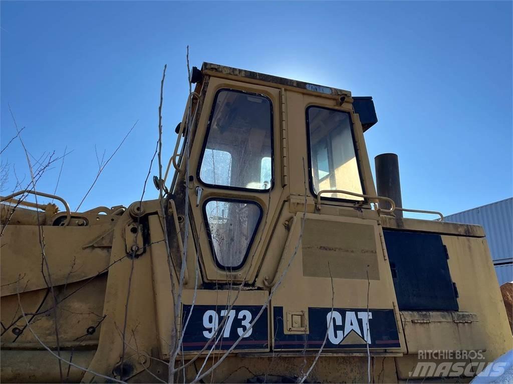 CAT 973 Pásové nakladače