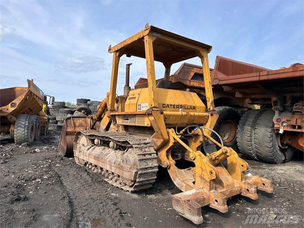 CAT 977 Pásové nakladače