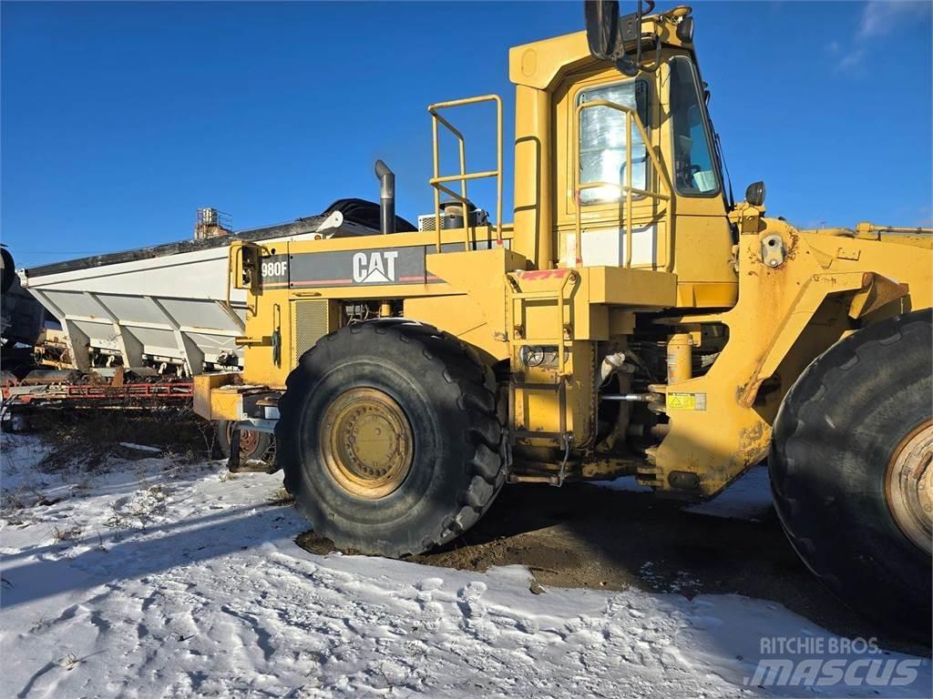 CAT 980F Kolové nakladače