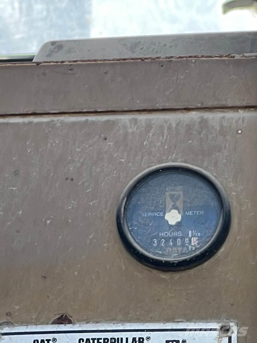 CAT 980F Kolové nakladače