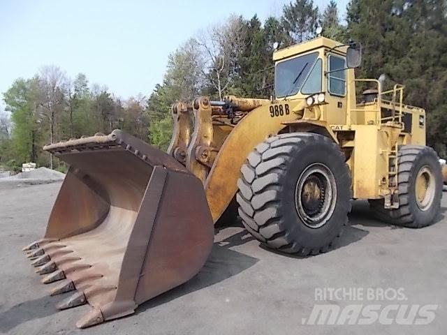 CAT 988B Kolové nakladače