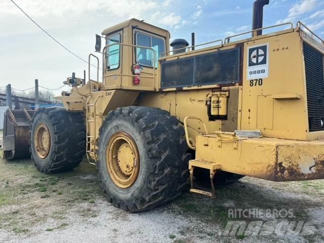CAT 988B Kolové nakladače