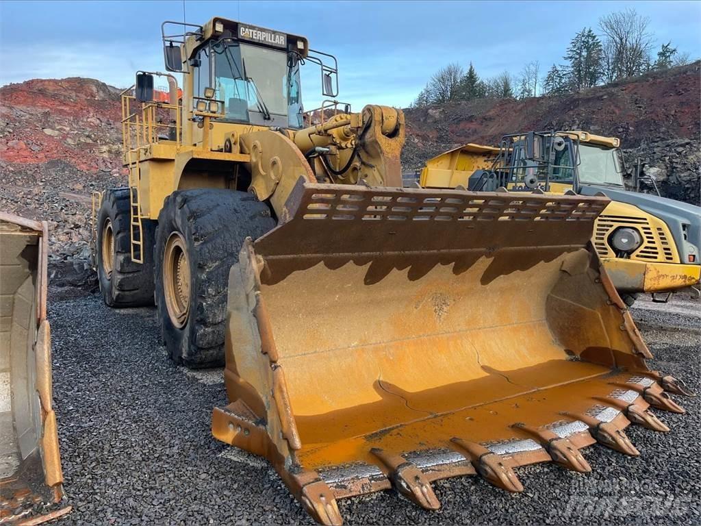 CAT 990 Kolové nakladače