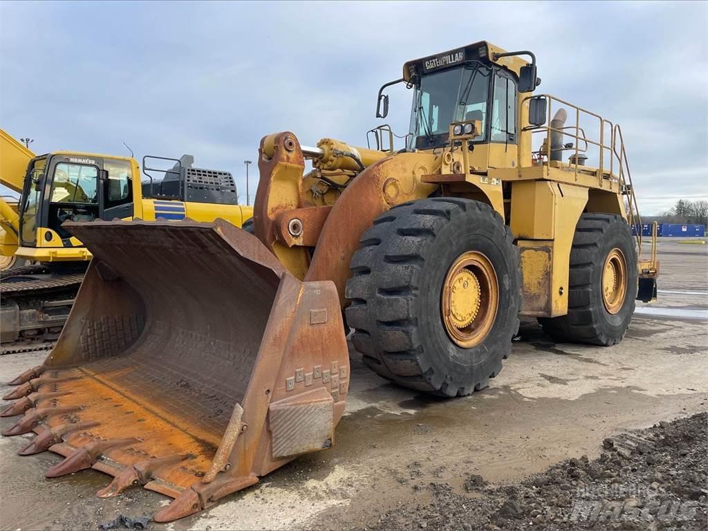 CAT 990 Kolové nakladače