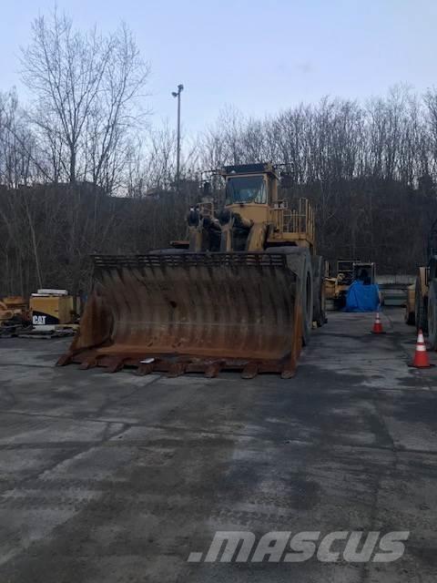 CAT 992D Kolové nakladače