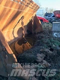 CAT 992G Kolové nakladače