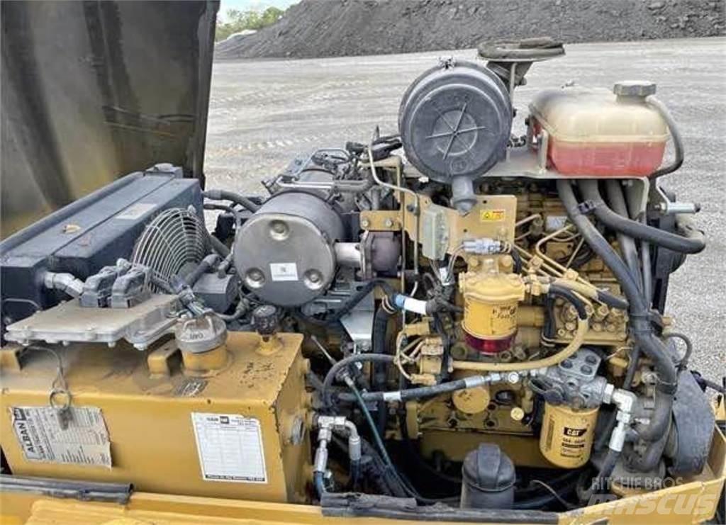 CAT CB34B Tahačové válce