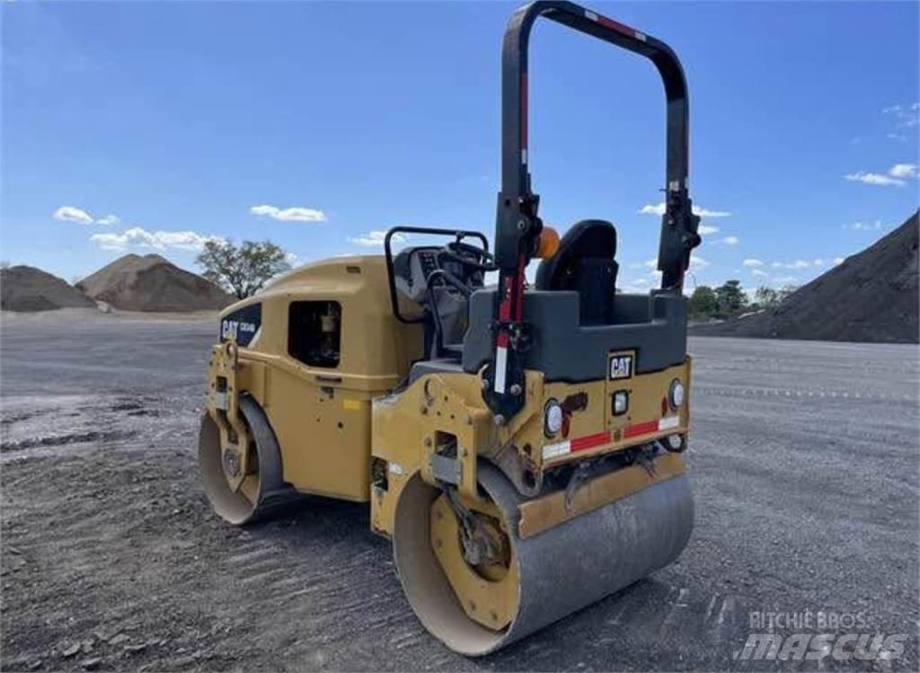 CAT CB34B Tahačové válce