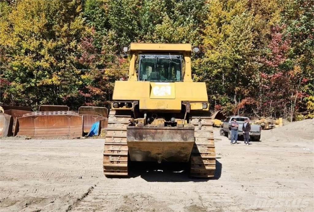CAT D10T Pásové dozery